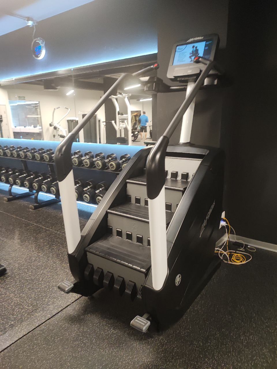 Качалка в Испании: цены и особенности image preview